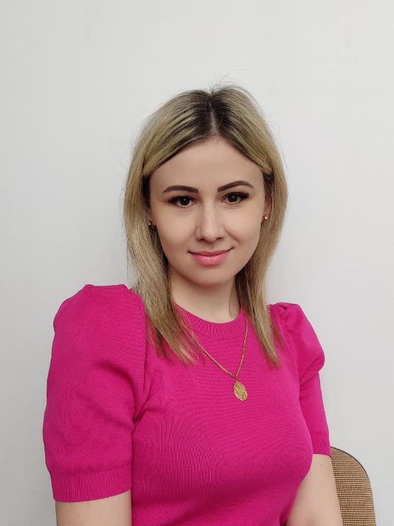 Комасюк Наталия Викторовна.